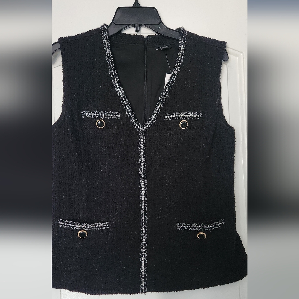 Chic Black Tweed Sleeveless Vest with Contrast Trim And Silver Accents